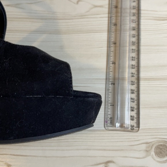 Cross strap wedges - Picture 4 of 8